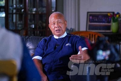 Datuk Shamsuddin Bardan ketika ditemu bual wartawan Sinar Harian, Farah Shazwani Ali di Rawang, baru-baru ini. Foto: Sinar Harian/MOHD HALIM ABDUL WAHID