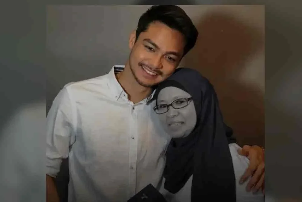 IBU kepada pelakon terkenal Syafiq Kyle, Rohaya Sulaiman, dilaporkan meninggal dunia pada pagi Sabtu.
