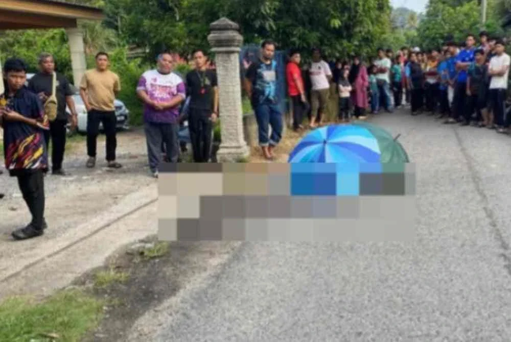 Seorang kanak-kanak lelaki berumur lapan tahun maut selepas dilanggar sebuah lori di Jalan Surau Cik Man, Kampung Surau Haji Daud pada petang Sabtu. Foto polis