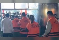 Lima individu ditahan berhubung dakwaan rasuah membabitkan dana kecemasan bencana dan kontrak perolehan di Indonesia. Gambar: Instagram/official.kpk