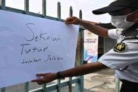 Penutupan sekolah dan institusi pendidikan di seluruh Johor dilanjutkan selama lima hari lagi bermula 19 hingga 23 Oktober ini susulan keadaan jerebu dan kualiti udara yang masih membimbangkan. Foto hiasan 