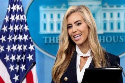  Katie Zacharia meletakkan jawatan sebagai Setiausaha Akhbar White House selepas kurang lima hari memegang jawatan itu susulan kritikan berterusan terhadap prestasi serta kelayakannya.