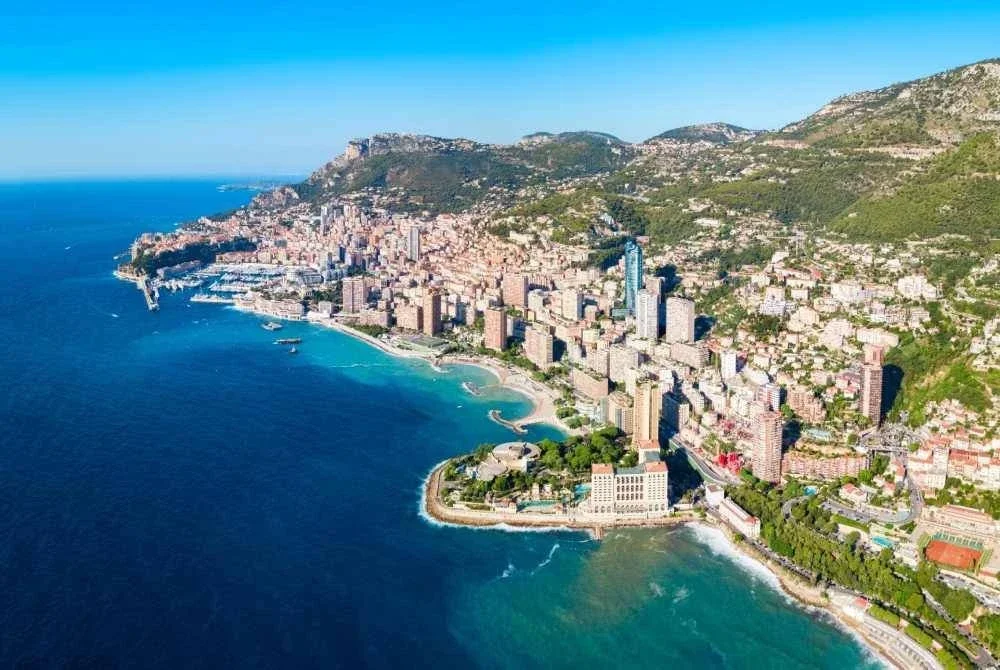 Monaco terkenal dengan gaya hidup mewah