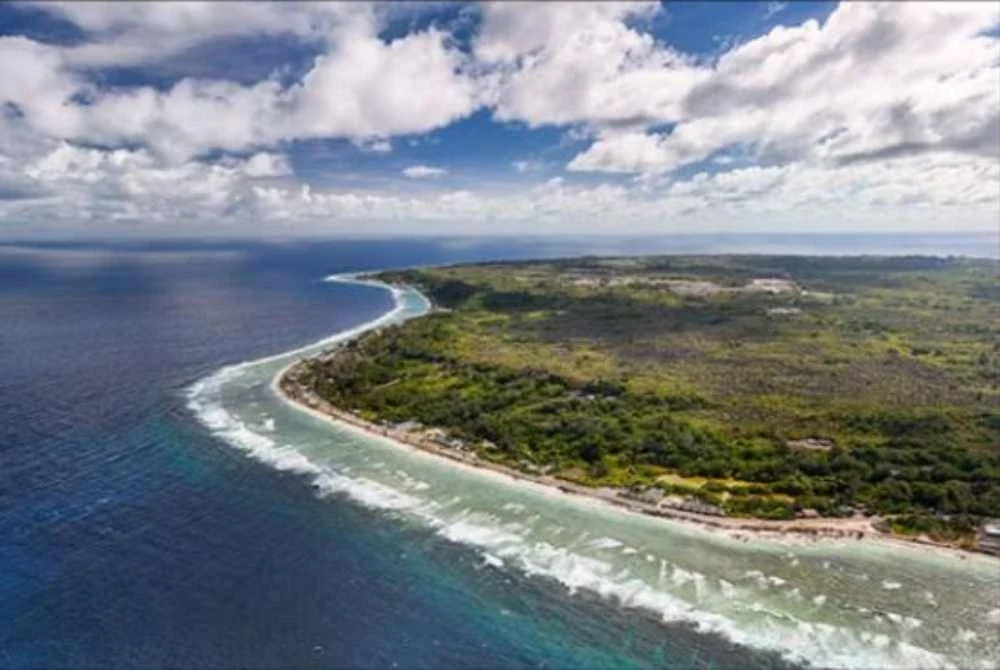 Nauru pernah memperoleh pendapatan besar hasil perlombongan fosfat.