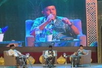 Ayob Khan (kanan) ketika menjadi panel dalam Konvensyen Perdana Ceramah Maulidur Rasul 2026 Siri Ke-6 di Dewan Matrade, Kuala Lumpur pada Ahad.