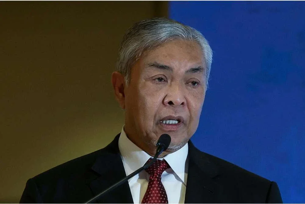 Krisis Negeri Sembilan: 18 ADUN BN jangan campur urusan institusi diraja – Ahmad Zahid Krisis Negeri Sembilan: 18 ADUN BN jangan campur urusan institusi diraja – Ahmad Zahid