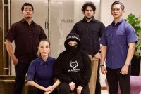 Kemeja taktikal Blackwolf yang menggunakan fabrik poliester serta direka untuk kegunaan dalam cuaca tropika.