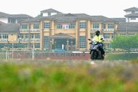 Semua sekolah di Melaka, Selangor dan Negeri Sembilan serta di Kuantan, Rompin dan Bentong, Pahang beroperasi seperti biasa esok. Gambar hiasan