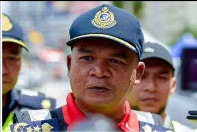 Hamidi Adam.