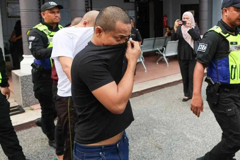 Tertuduh ketika dihadapkan di Mahkamah Majistret Marang pada Selasa atas dakwaan membunuh rakan banduan sepenjara pada Ogos lalu.