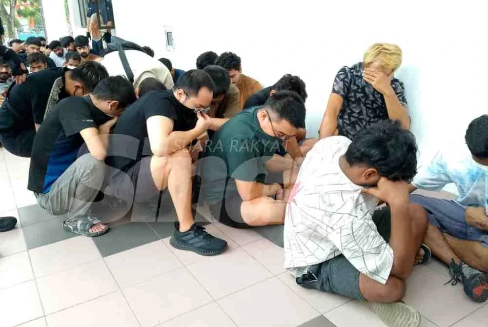 Kesemua tertuduh dihadapkan ke Mahkamah Majistret Kulim pada Selasa.