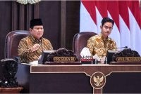 Ramai pakar tatanegara, perundangan dan pemerhati politik melihat jalan ke arah pemakzulan Gibran tidak mudah. - FOTO: Agensi