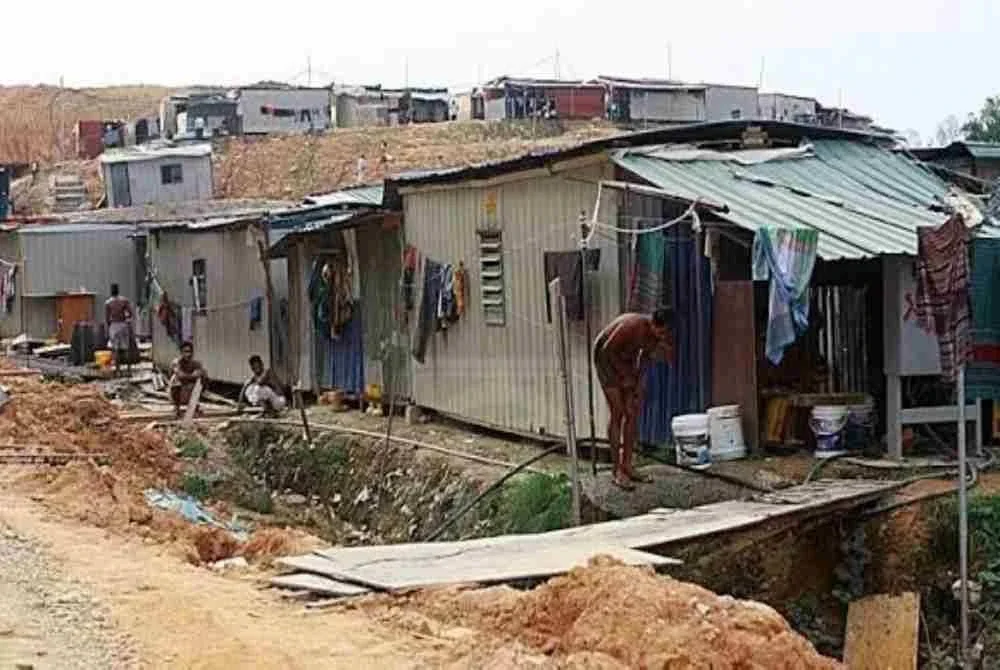 Isu penempatan pekerja asing dalam sektor 3D bukan sekadar soal tempat tinggal, tetapi turut melibatkan tanggungjawab majikan dan pemaju memastikan penginapan memenuhi piawaian ditetapkan. Gambar hiasan
