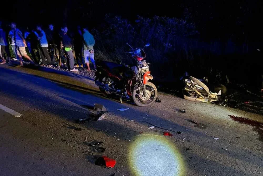 Keadaan di lokasi kemalangan yang meragut nyawa seorang remaja berusia 17 tahun di Papar pada Selasa.