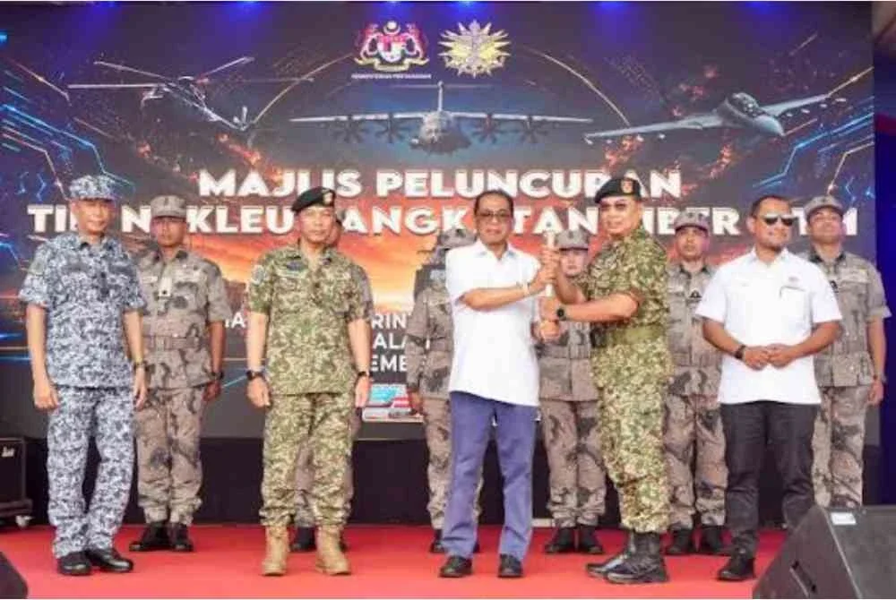 Pada 19 September lalu, Menteri Pertahanan, Datuk Seri Mohamed Khaled Nordin melancarkan Tim Nukleus Angkatan Siber sempena sambutan Hari ATM Ke-93 di Pangkalan Tentera Laut Diraja Malaysia (TLDM), Lumut, Perak.