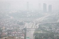 Sebanyak 22 kawasan di seluruh negara mencatatkan bacaan Indeks Pencemar Udara (IPU) pada tahap tidak sihat setakat 9 pagi, Selasa. Foto: fail/Bernama 