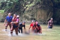 Dua mangsa dijumpai meninggal dunia ketika mandi di Air Terjun Lubuk Tupai pada Rabu. Foto: JBPM SELANGOR