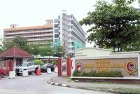 JKNS mengesahkan kejadian siling terjatuh di laluan hadapan Zon Biru, Jabatan Kecemasan dan Trauma (JKT), Hospital Tengku Ampuan Rahimah (HTAR), Klang pada Selasa