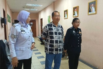 Tertuduh ketika hadir di Mahkamah Tawau