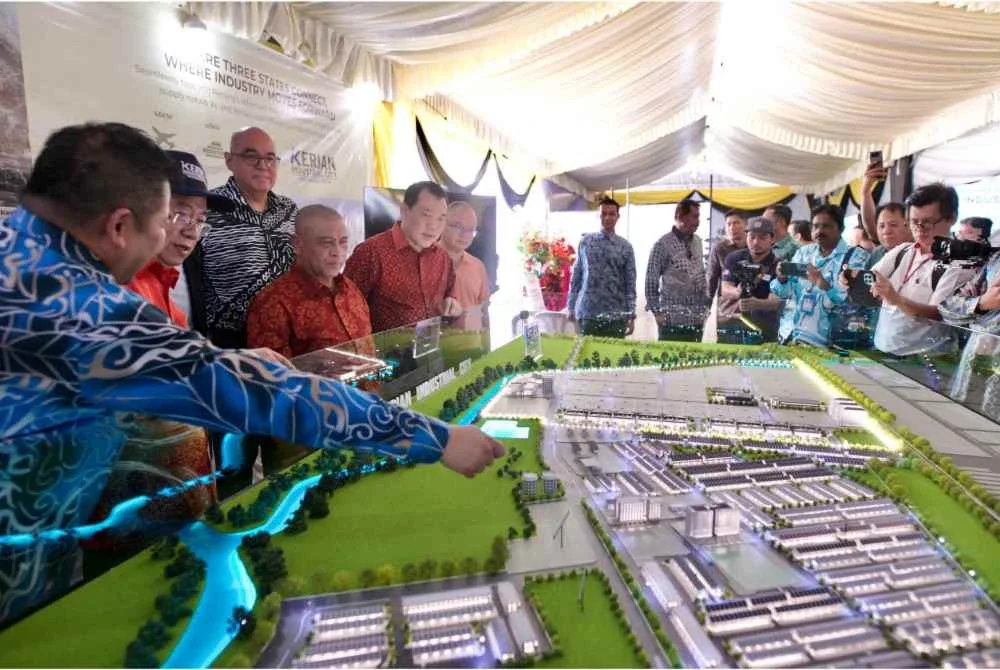 Pembangunan Kerian Industrial City (KIC) bernilai kira-kira RM700 juta dijangka mewujudkan hampir 12,000 peluang pekerjaan. Foto Pejabat Menteri Besar Perak