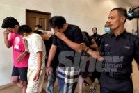 Seramai 14 individu termasuk 11 warga China mengaku bersalah atas pertuduhan pakatan jahat jenayah membabitkan penipuan pelaburan dan Love Scam. Foto SINAR HARIAN/NORAWAZNI YUSOF