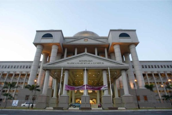 Mahkamah membenarkan Rozaida dan Johan diikat jamin RM60,000 dengan seorang penjamin bagi setiap tertuduh.