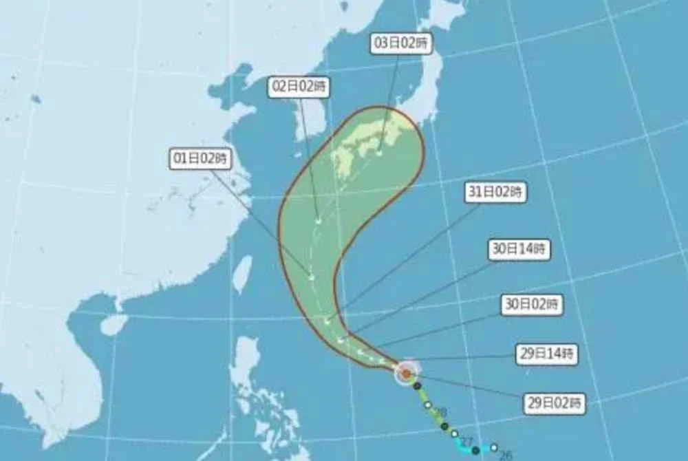 Pihak berkuasa meteorologi Taiwan menjangkakan Champi melalui berhampiran pantai timur laut pulau itu sebelum bergerak ke utara ke arah perairan berhampiran China