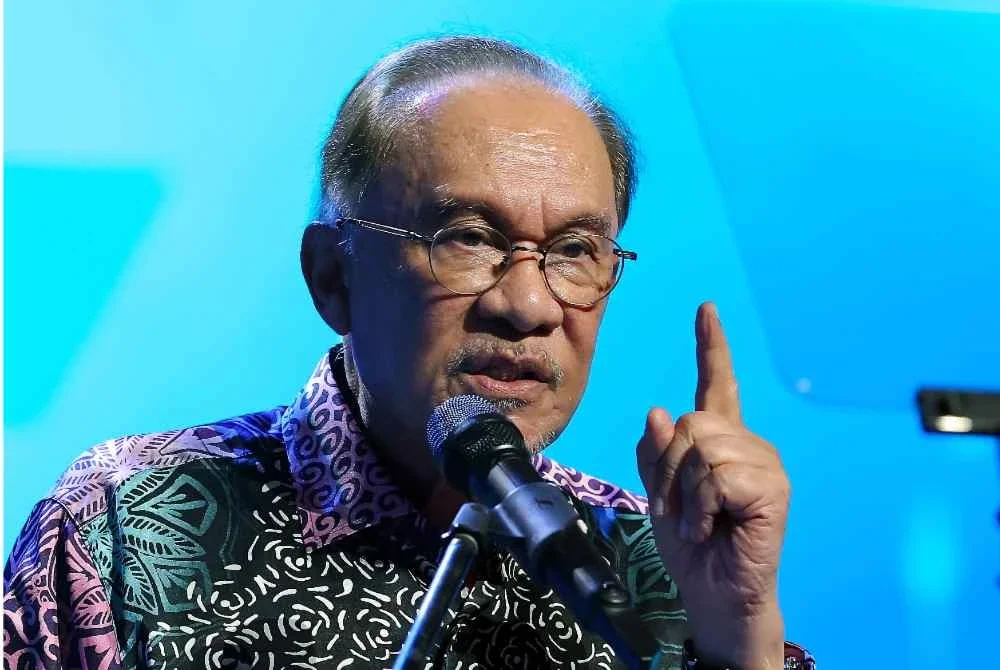 Perdana Menteri Datuk Seri Anwar Ibrahim