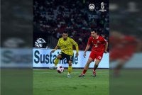 Faisal (kiri) dijangka perlu berehat daripada bola sepak sekurang-kurangnya hingga Januari 2027. Foto: FB Malaysia NT.