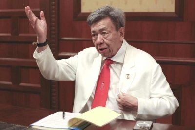 Sultan Sharafuddin dalam wawancara khas sempena Jubli Perak Pemerintahan baginda. Foto Bernama