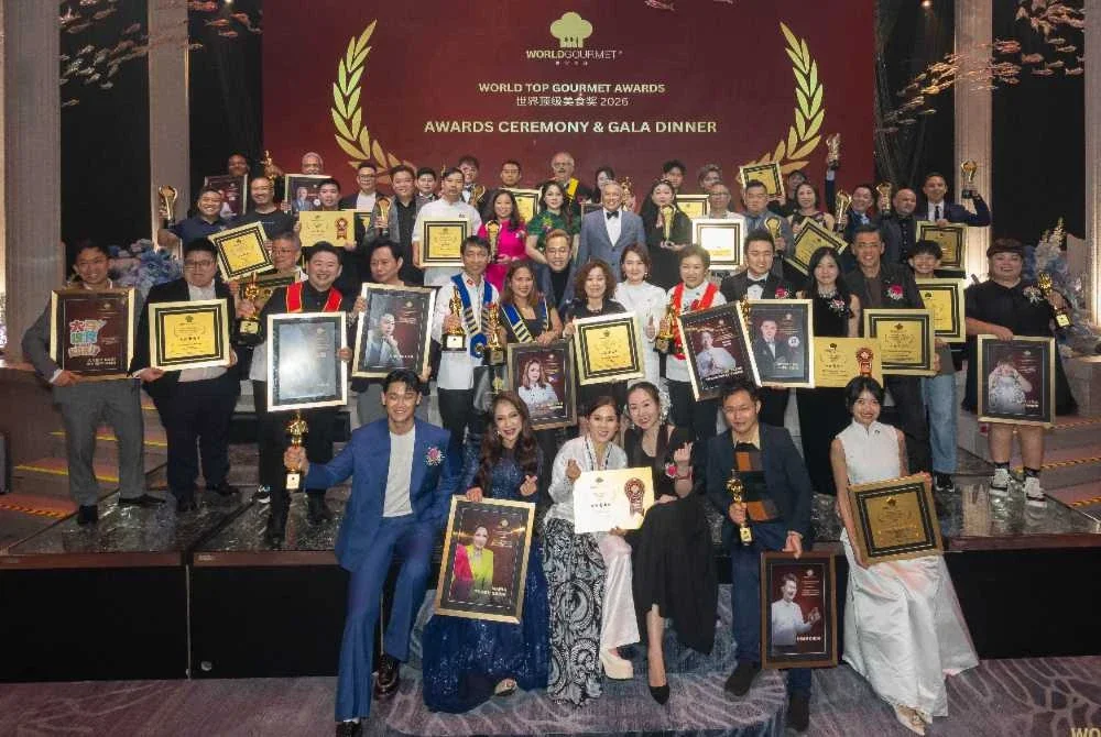 Sebahagian cef, jenama makanan dan minuman serta usahawan kulinari dari pelbagai negara yang menerima pengiktirafan pada Anugerah World Top Gourmet Kali Ke-8 2026