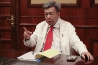 Sultan Sharafuddin berkenan menzahirkan harapan agar generasi muda Selangor menjadi golongan berilmu, berbelas kasihan, berdaya tahan, bersatu padu dan saling menghormati dalam wawancara khas sempena Jubli Perak Pemerintahan baginda. Foto Bernama 