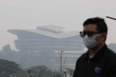 Sebanyak 12 kawasan mencatatkan bacaan IPU pada tahap tidak sihat setakat jam 10 pagi ini. Foto hiasan 