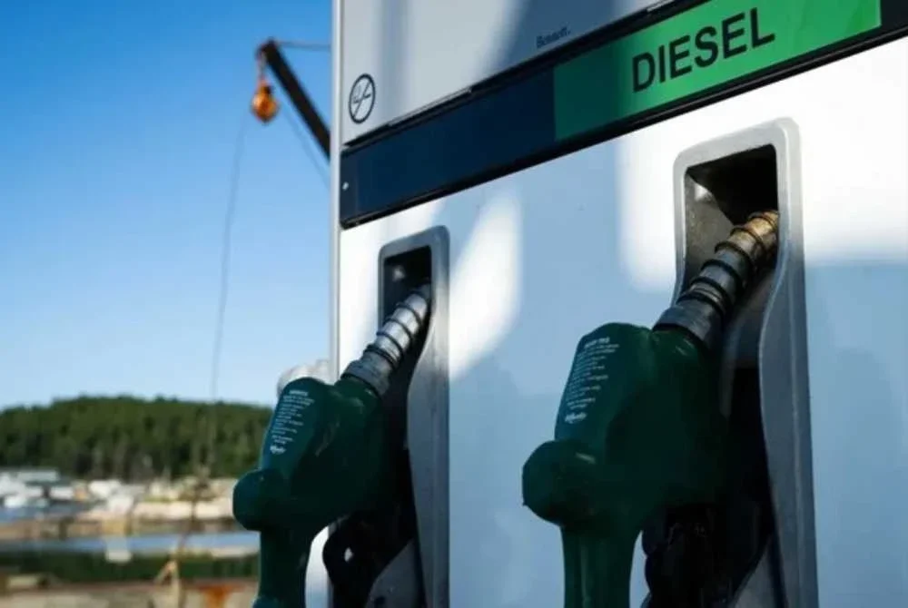 Di sebalik hubungan yang tegang, AS dan Rusia kini bekerjasama dalam urusan diesel. Foto hiasan