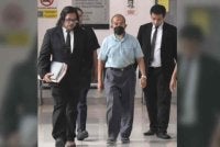 Tertuduh mengaku tidak bersalah di Mahkamah Sesyen pada Isnin atas tiga pertuduhan melakukan amang seksual fizikal dan kekerasan jenayah terhadap dua kanak-kanak perempuan, Ogos lepas.