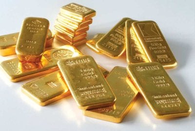 Pakar ekonomi berpendapat penyebab utama kejatuhan harga emas tahun ini ialah perubahan jangkaan terhadap dasar monetari AS. Foto hiasan