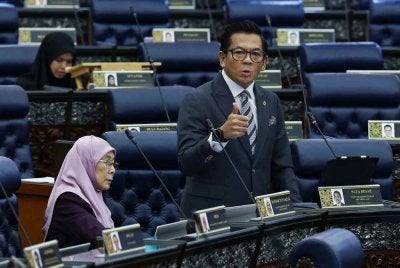 Timbalan Menteri Ekonomi, Datuk Seri Mohd Shahar Abdullah pada sesi soal jawab di Dewan Rakyat pada isnin.
-- fotoBERNAMA (2026) HAK CIPTA TERPELIHARA