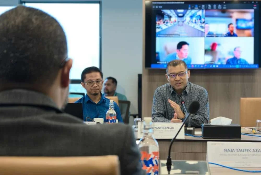 Perbincangan meja bulat menghimpunkan pemimpin industri bagi meneroka penggunaan teknologi pintar, akses pembiayaan dan pengukuhan rantaian bekalan makanan rentas sempadan Johor-Singapura.