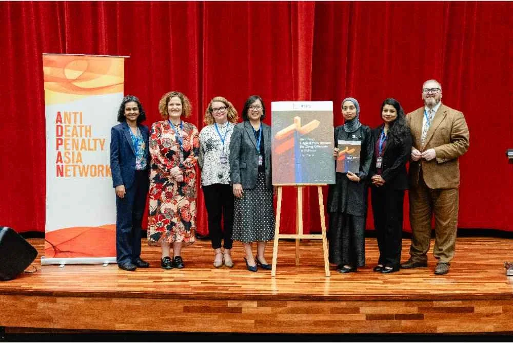 Barisan tetamu kehormat ketika melancarkan polisi 'Rethinking Capital Punishment for Drug Offences in Malaysia' di Parlimen pada Selasa.