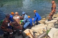 Mayat mangsa ditemukan lemas selepas terjatuh dari kapal yang berlabuh di Jeti Ko-Nelayan, Kudat