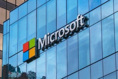 Microsoft mempunyai kira-kira 223,000 pekerja sepenuh masa di seluruh dunia setakat 30 Jun lalu.