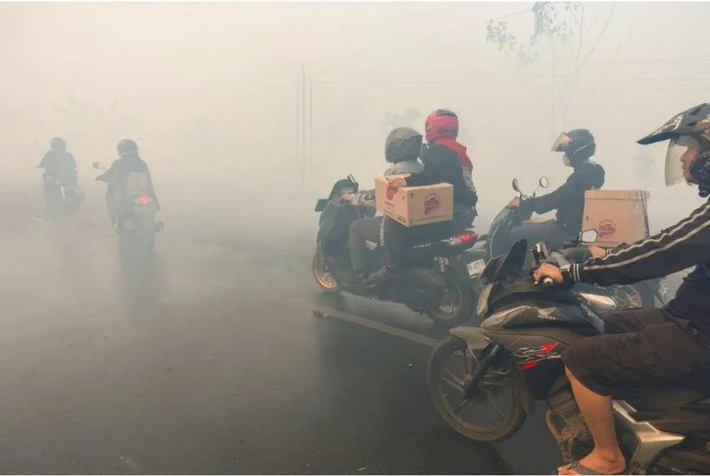 ‘Macam Silent Hill, kami sangka asap akan hilang’ – Penduduk masih hidup dalam jerebu toksik ‘Macam Silent Hill, kami sangka asap akan hilang’ – Penduduk masih hidup dalam jerebu toksik