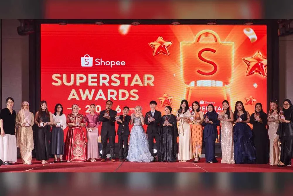 Penerima Anugerah Kelab 3 Juta Ringgit Affiliate Shopee.