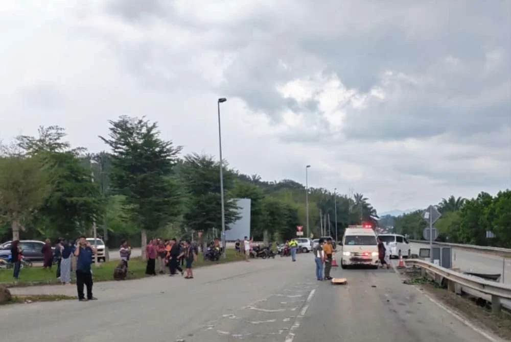 Keadaan lokasi kemalangan meragut nyawa warga emas pada Selasa.