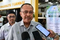 Ahmad Samsuri bercakap kepada media pada perasmian Seminar Biodiversiti Terengganu 2026 di Wisma Darul Iman pada Rabu. Foto Bernama