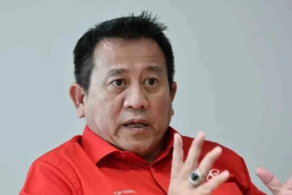 ‘Bersatu hanya meterai CSA, UMNO yang bersama PH-DAP’ – Tun Faisal ‘Bersatu hanya meterai CSA, UMNO yang bersama PH-DAP’ – Tun Faisal