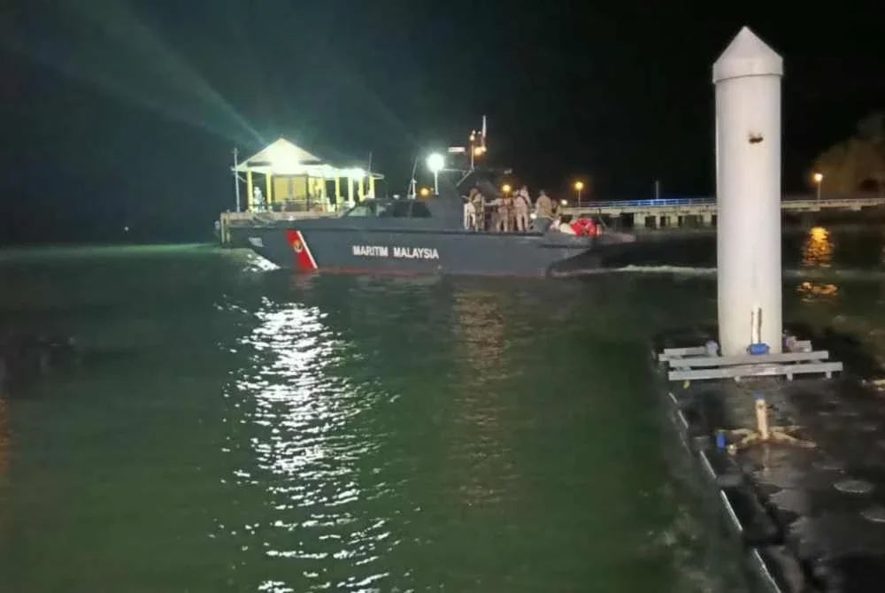 Bot Penggalang 2 digerakkan dari Jeti Maritim Langkawi pada jam 12.01 tengah malam Jumaat sebelum tiba dengan selamat di Jeti Feri Kuala Perlis pada jam 1.10 pagi.