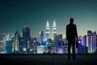 Timbul persoalan tentang sejauh mana kegiatan jenayah korporat mampu beroperasi, siapa yang mendapat manfaat dan bagaimana kegiatan sedemikian boleh berlaku. Gambar hiasan janaan AI 