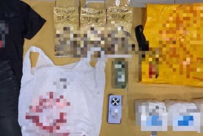Antara yang dirampas PGA dalam operasi di Batu Pahat dan Muar.