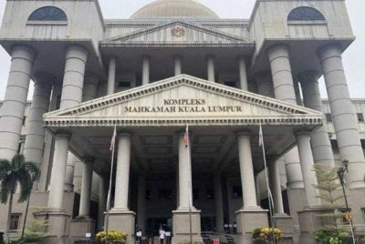 Dua lelaki mengaku tidak bersalah atas satu pertuduhan memuat naik hantaran jelik melampau terhadap Tuanku Muhriz Tuanku Munawir.